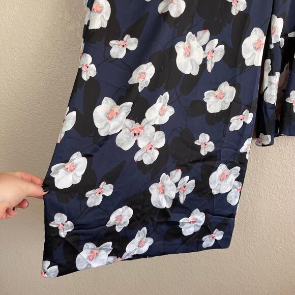 Banana Republic Navy Floral Bell Sleeve Dress Size 2 - Picture 4 of 7